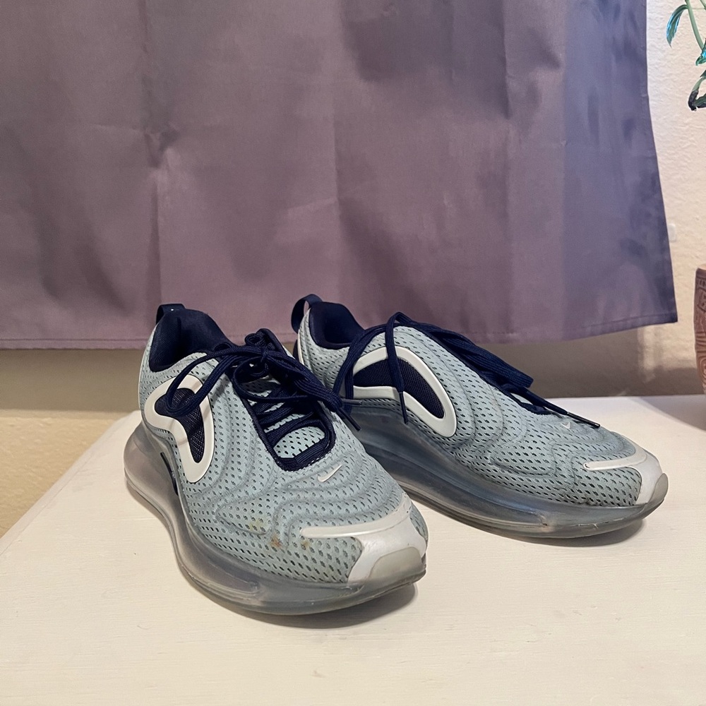 Womens Nike shoes size 8.5